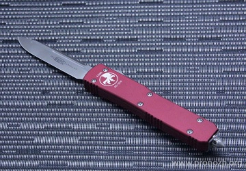      Microtech Ultratech S/E, Contoured Red, Satin Standard