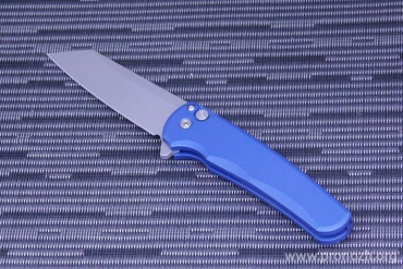   Pro-Tech Malibu, Stonewash Blade, Blue Aluminium Handle
