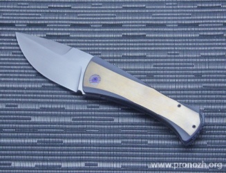   Seraphim Custom Knives    Fess, Bohler M390 Steel, Titanium Handle