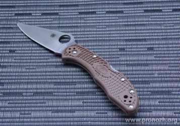    Spyderco Delica 4, VG-10 Steel, Satin Finish Blade, Brown FRN Handle