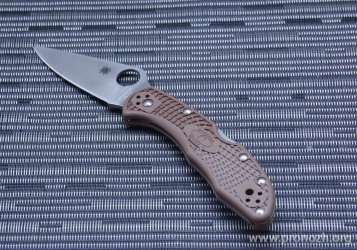    Spyderco Delica 4, VG-10 Steel, Satin Finish Blade, Brown FRN Handle