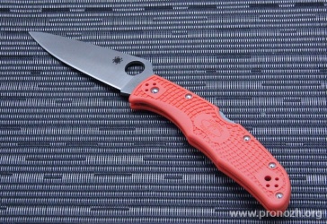    Spyderco Endura 4, VG-10 Steel, Satin Finish Blade, Orange FRN Handle