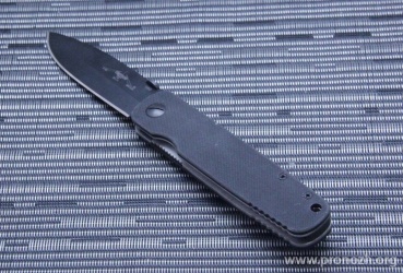   Emerson  A-100, DLC Coated Blade, Black G-10 Handle