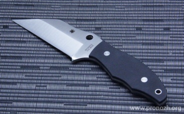   Spyderco Ronin 2 , Stonewashed Blade, Carpenter CTS - BD1 Steel, Black G-10 Handle