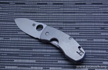    Spyderco Techno, Carpenter CTS - XHP Steel, Stonewash Blade, Titanium Handle