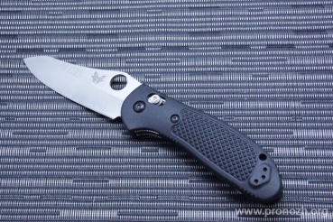   Benchmade Griptilian, 154CM Steel, Satin Finish Blade, Black Noryl GTX Handle