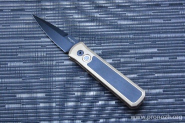    Pro-Tech Godson GS006, Black DLC-Coated Blade, Bronza Aluminum Handle with Black G-10 Inlays