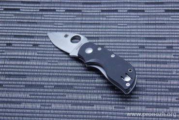    Spyderco  Chicago, 440C Steel, Satin Finish Blade, Black G-10 Handle