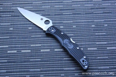    Spyderco Endura, VG-10 Steel, Satin Finish Blade, Black FRN Handle