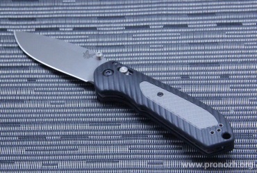   Benchmade Freek, Crucible CPM S30V Steel, Satin Finish Blade, Versaflex / Grivory Handle