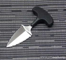     Cold Steel Urban Edge, Double Serrated