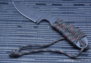   White River  Backpacker Stonewash  Blade, Camo Paracord