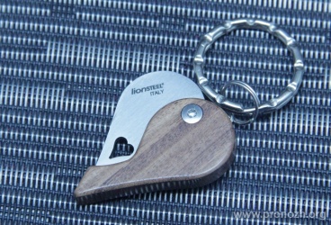    Lion Steel LionBeat Santos Wood Pendant