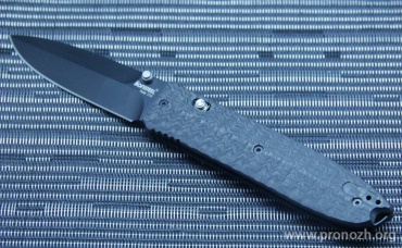 C  Lion Steel Daghetta, Black PTFE Coated Blade, 3D Carbon Fiber / G-10 Handle