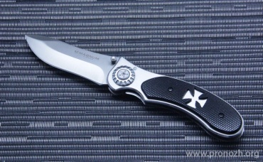   Boker - Magnum Iron Cross