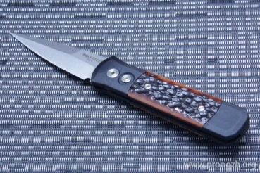    Pro-Tech Godson, Satin Finish Blade, 154CM  Steel, Black Aluminum Handle with Amber Jigged Bone Inlays