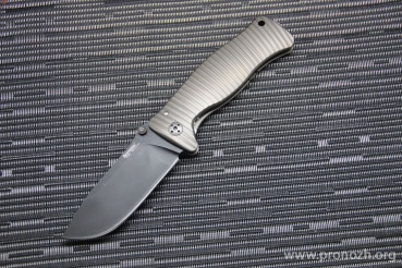 C  Lion Steel SR-1, Black PVD-Coated Blade, Bronze Anodized Titanium Handle