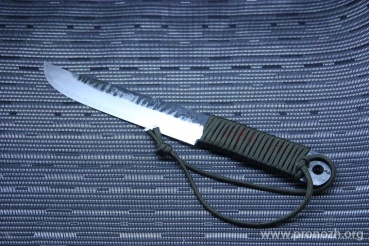   Maruyoshi Hunter Clip Point by Saji Takeshi, Aogami San-Mai, Red Shark Skin and Olive Drab Paracord Wrapped