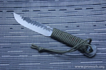  Maruyoshi Hunter Clip Point by Saji Takeshi, Aogami San-Mai, Red Shark Skin and Olive Drab Paracord Wrapped
