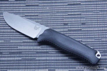 Фиксированный нож Benchmade Hunt Series Steep Country Hunter, Satin Finish Blade, Crucible CPM S30V Steel, Black Santoprene Handle